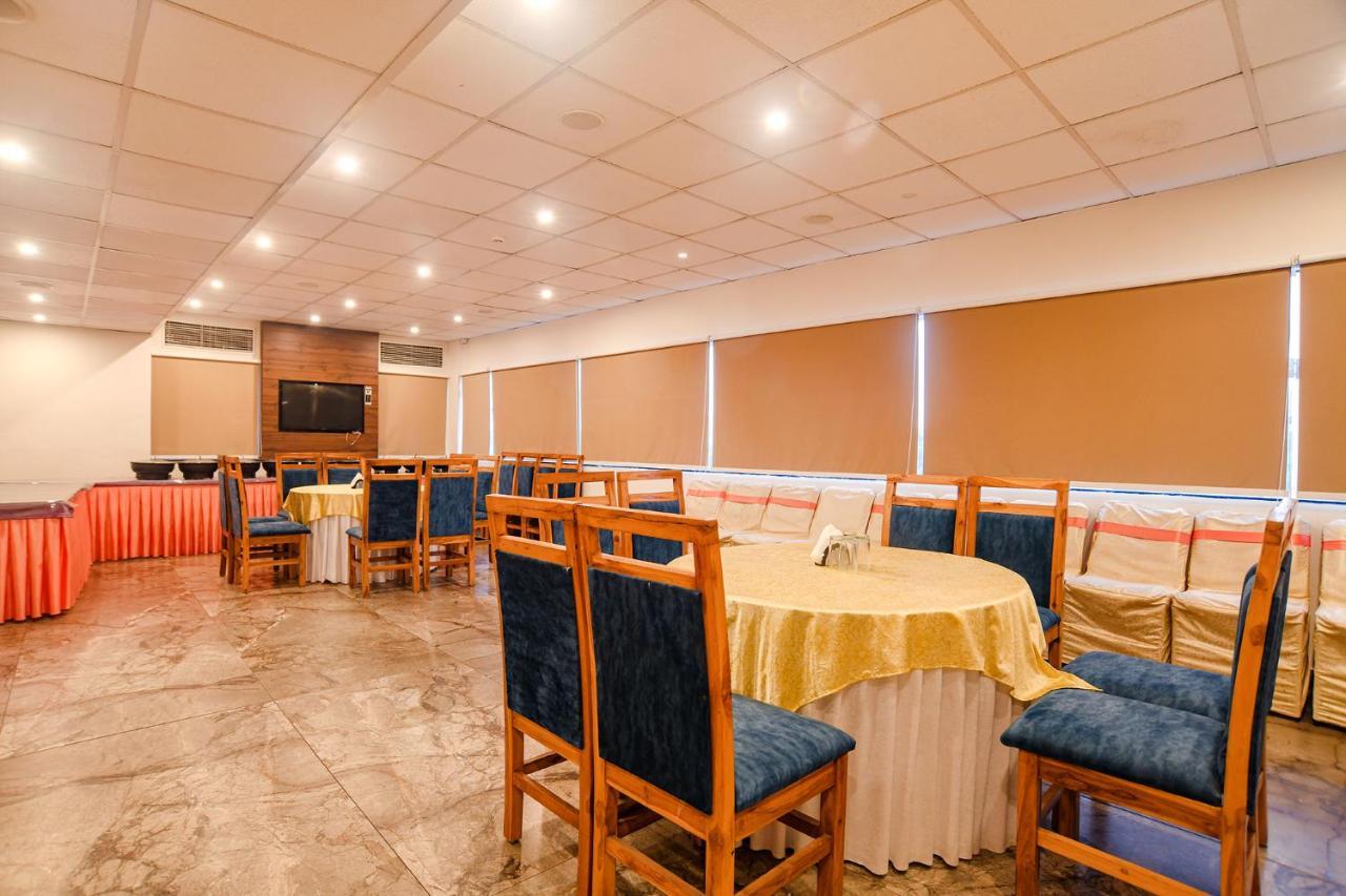 Fabhotel Blue Marine Indore Extérieur photo